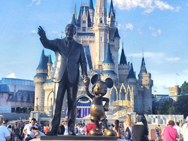 Partner Statue in front of Cinderella Castle