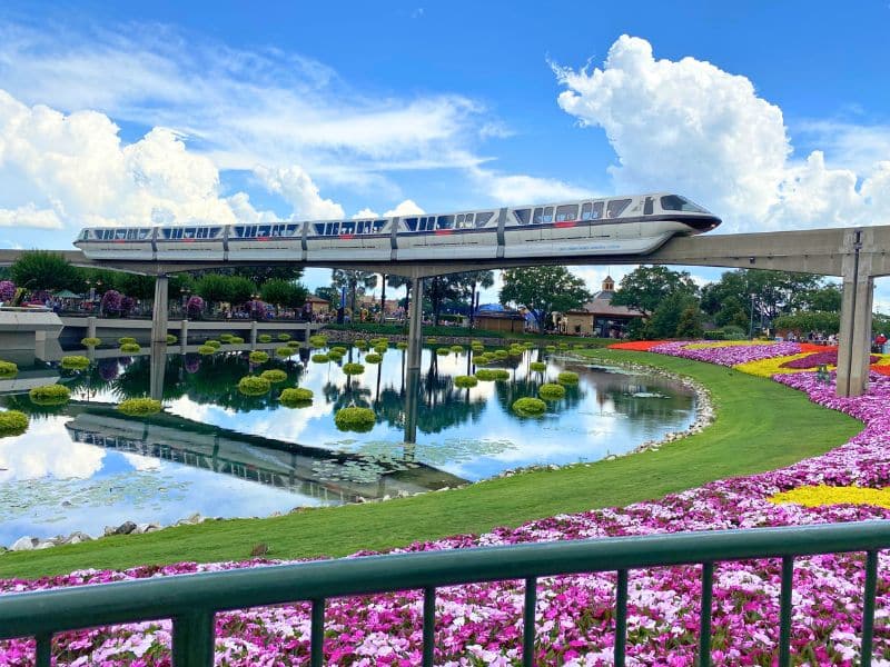 The monorail circling EPCOT in Walt Disney World